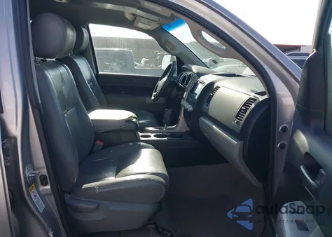 2008 Toyota Tundra Sr5 5.7L V8 z USA, uszkodzony, nr VIN 5TFDV54168X038547